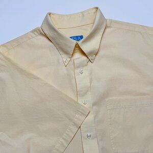 JoS. A. Bank Stays Cool Short Sleeve Button-Down Shirt – Large, 100% Cotton